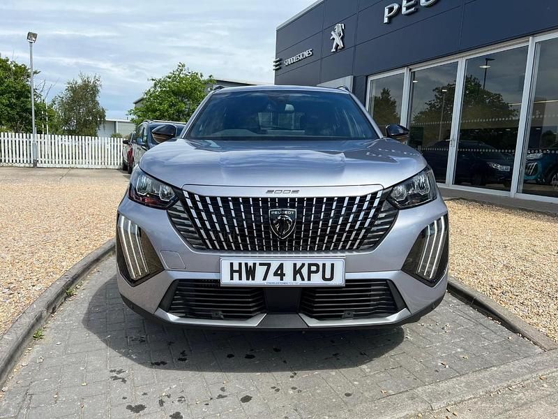 Cumulus grey Used 2025 Peugeot 2008 Allure SUV | £22,495 - Image 1/4