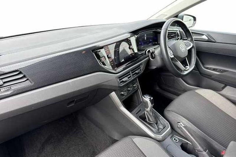 Used VW Polo Life 95 HP (69 kW) 2023 Grey Hatchback