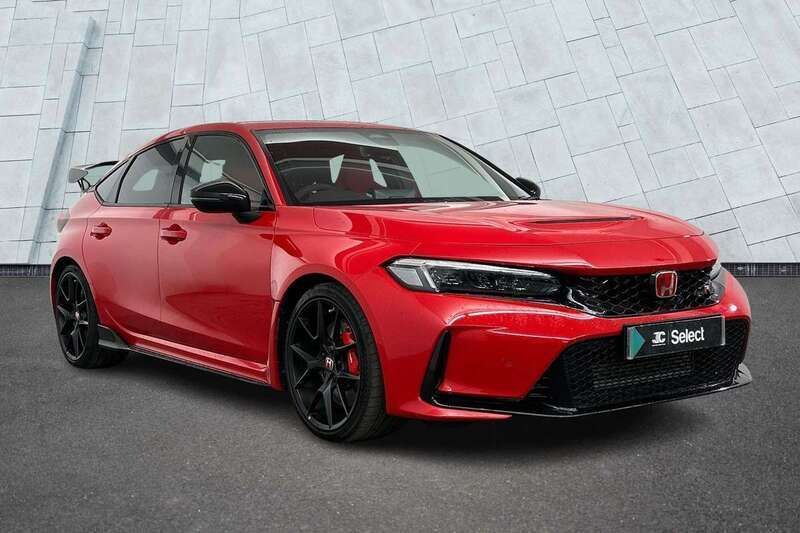 Red Used 2024 Honda Civic Type R Hatchback | £40,500 (Good price) - Image 1/4