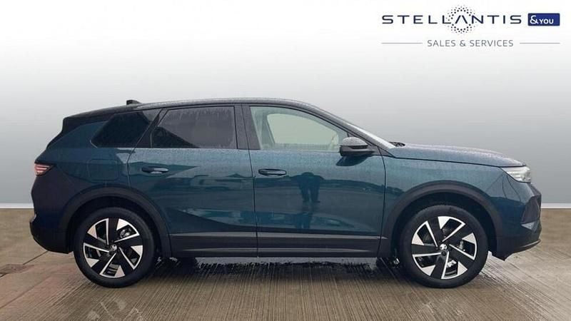Used Vauxhall Grandland X GSe 134 HP (98 kW) 2025 Blue SUV