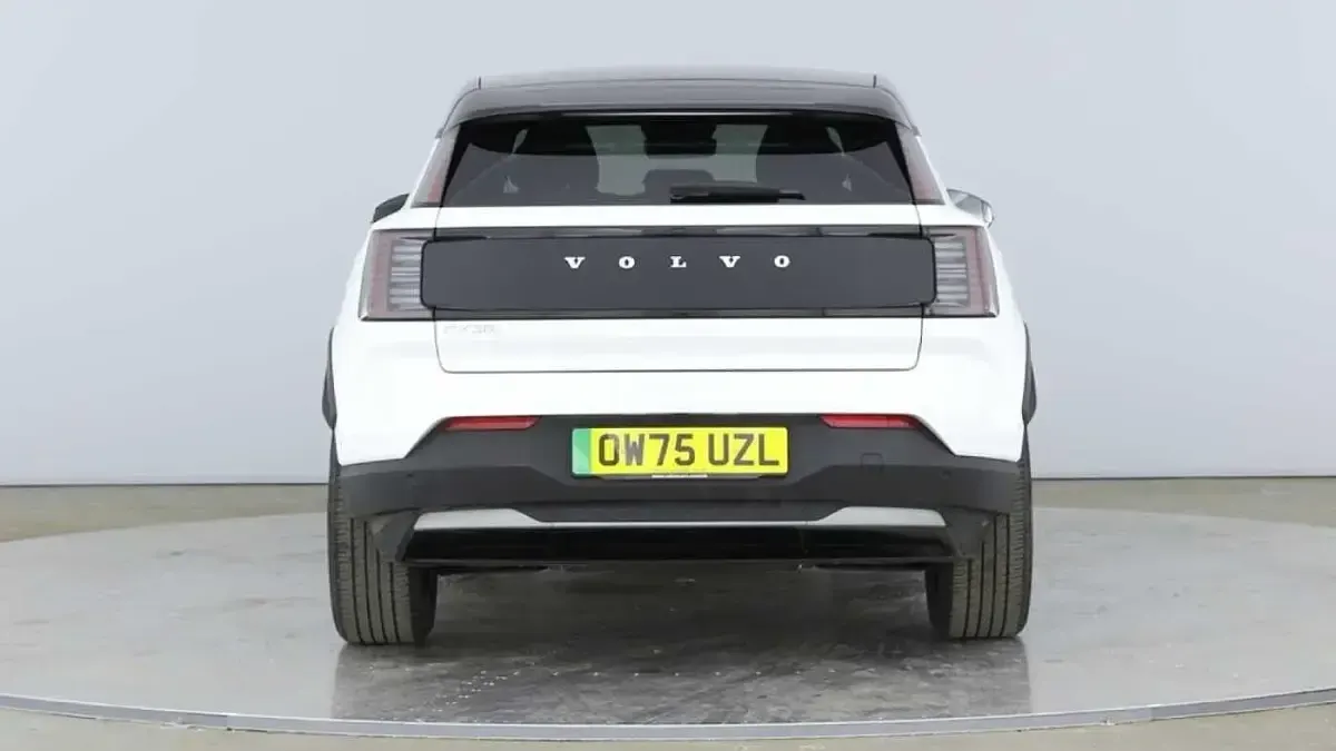 Used Volvo EX30 CC Ultra 314 kW (428 HP) 2025 White Estate