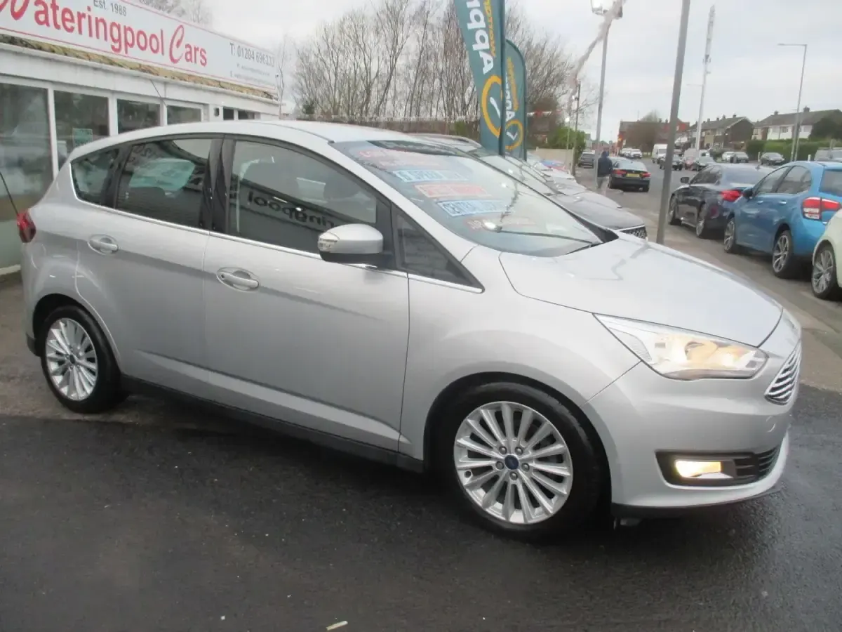 Begagnad Ford C-MAX Titanium 125 HK (91 kW) 2016 Silver Minibuss