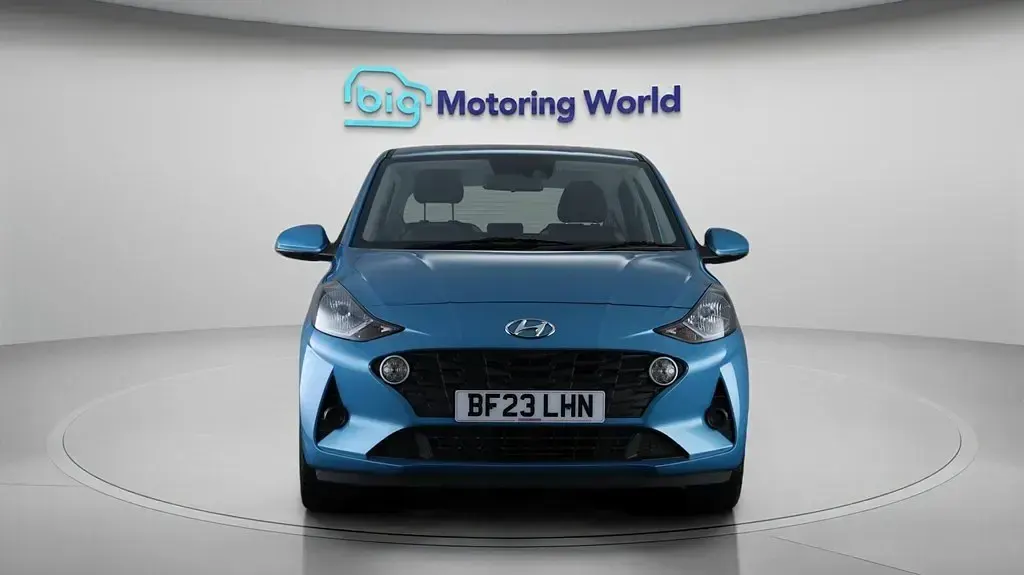 Gebraucht Hyundai i10 SE 67 PS (49 kW) 2023 Blau Kleinwagen