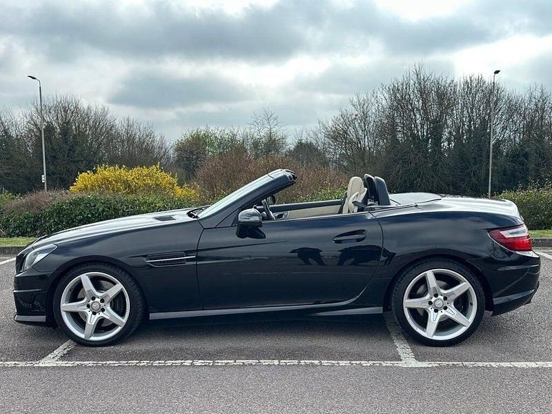 Used Mercedes SLK250 AMG 204 HP (150 kW) 2015 Black Cabriolet