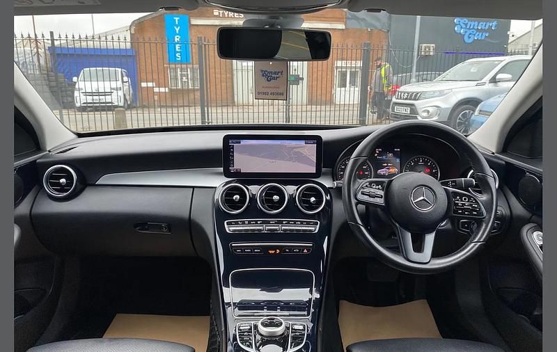 Used Mercedes C220 SE 191 HP (140 kW) 2020 Black Sedan