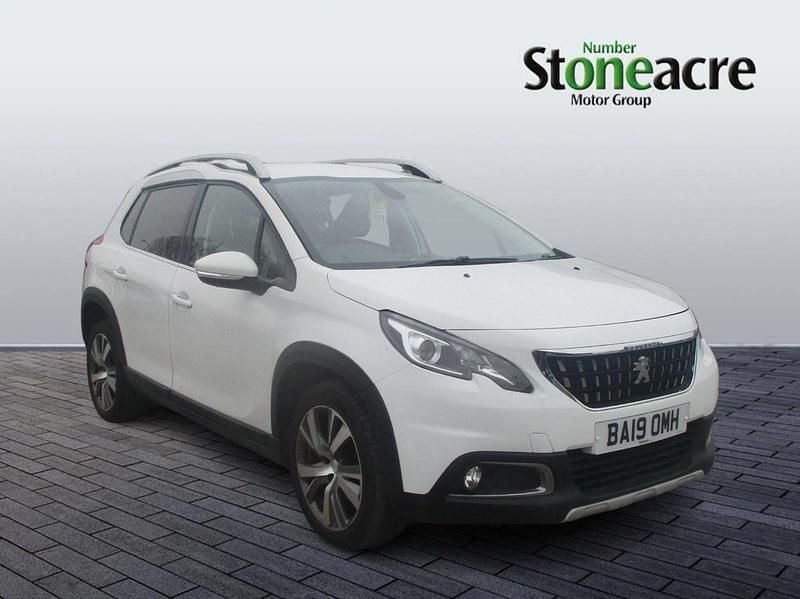 Used Peugeot 2008 Allure 110 HP (80 kW) 2019 White SUV