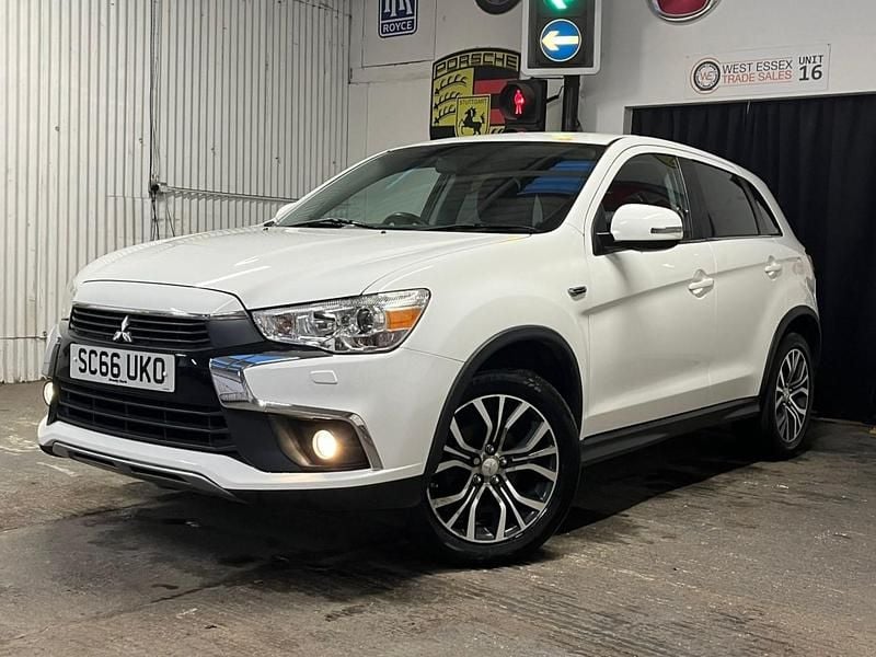 Used Mitsubishi ASX 114 HP (83 kW) 2017 White SUV