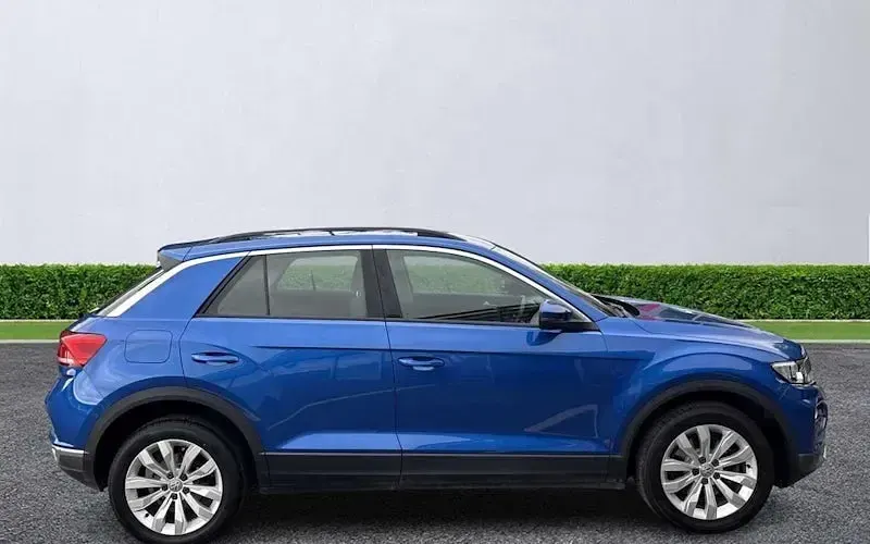 Used VW T-Roc SE 150 HP (110 kW) 2021 SUV
