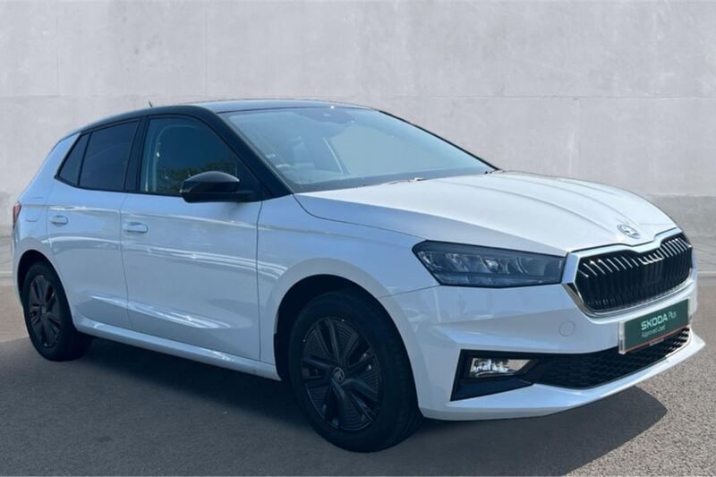 White Used 2025 Skoda Fabia Design Edition Hatchback | £18,990 (Expensive) - Image 1/4