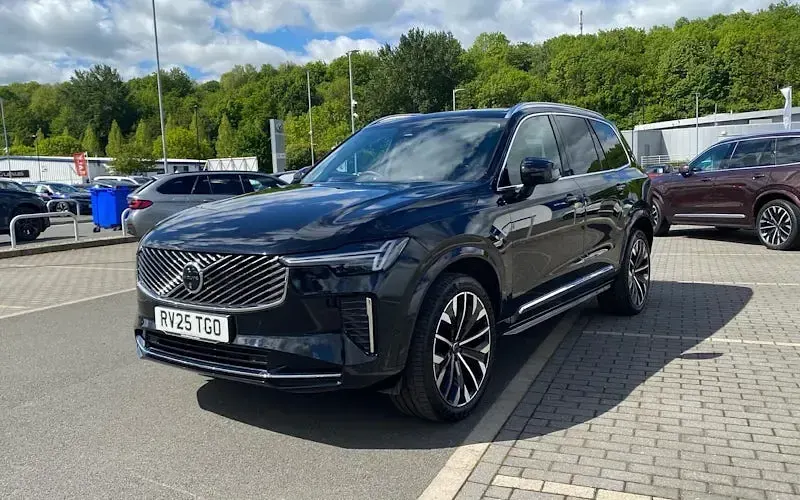 Used Volvo XC90 Ultra 250 HP (183 kW) 2025 SUV