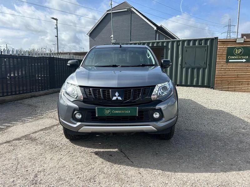 Used Mitsubishi L200 181 HP (133 kW) 2019 Grey Pickup