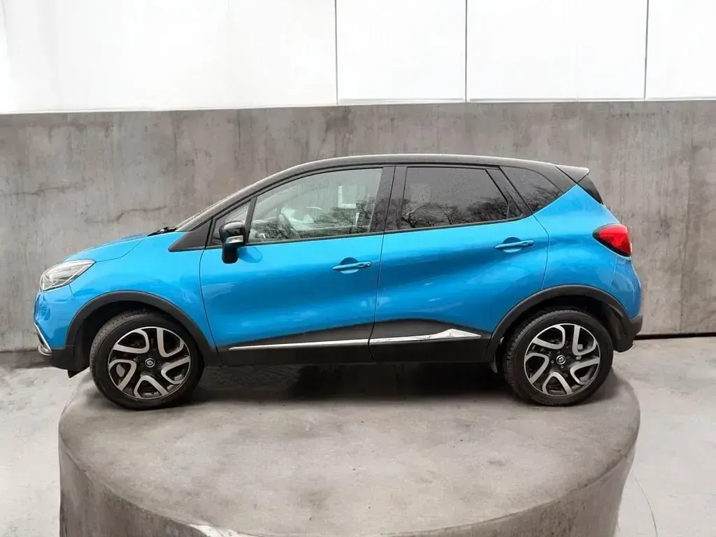 Używany Renault Captur Dynamique 90 KM (66 kW) 2017 Niebieski SUV