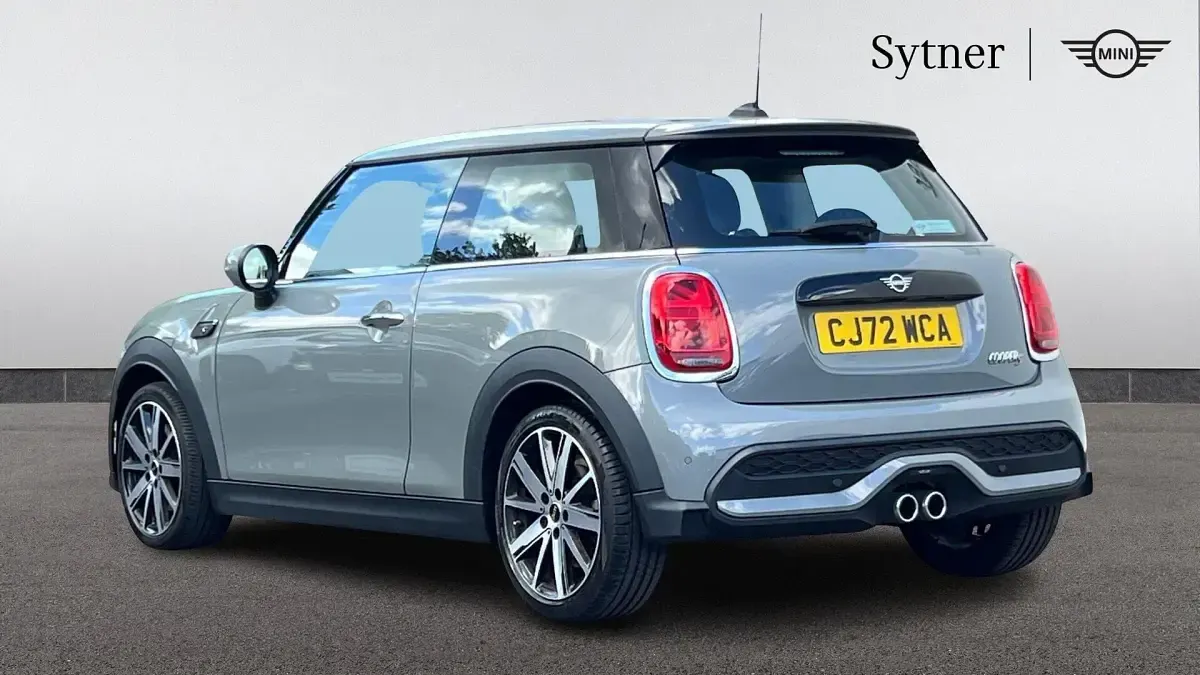 Used Mini Cooper S Classic 176 HP (129 kW) 2022 Grey Hatchback