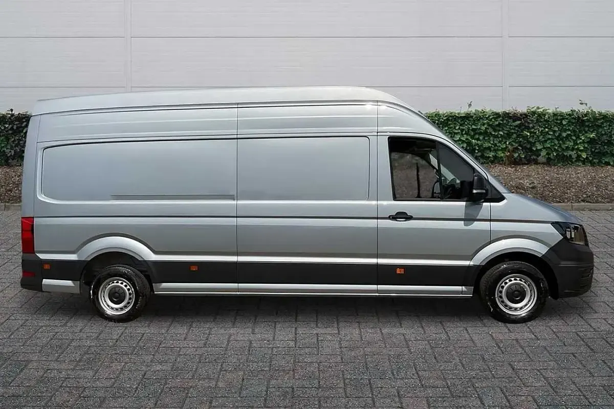 New VW Crafter 140 HP (102 kW) 2026 Oyster silver Van