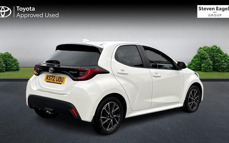 Used Toyota Yaris Hybrid Design 116 HP (85 kW) 2025 Hatchback