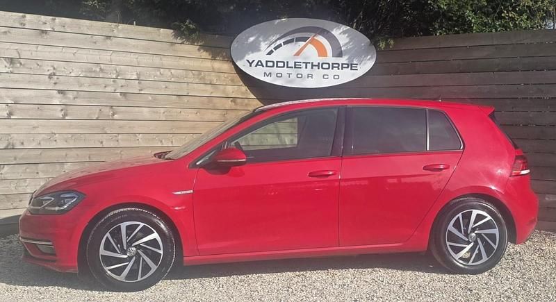 Used VW Golf VII Edition 130 HP (95 kW) 2020 Red Hatchback