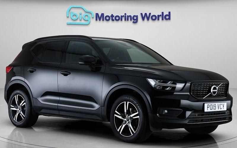 Used Volvo XC40 R-Design 163 HP (119 kW) 2021 SUV