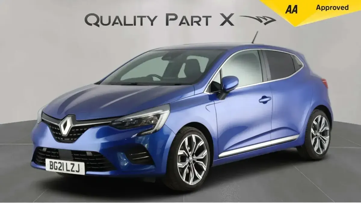 Used Renault Clio Version S 140 HP (102 kW) 2021 Blue Hatchback