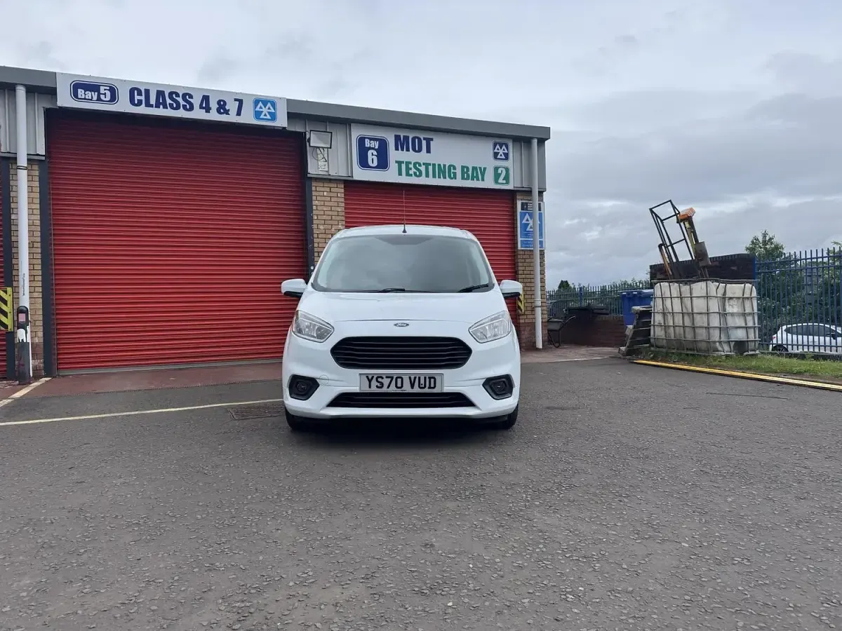 Used Ford Transit Limited 100 HP (73 kW) 2020 White Van