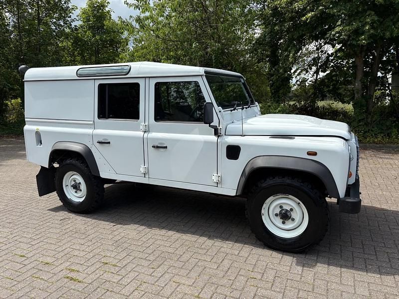 White Used 2014 Land Rover Defender SUV | £24,950 (Super price) - Image 1/4