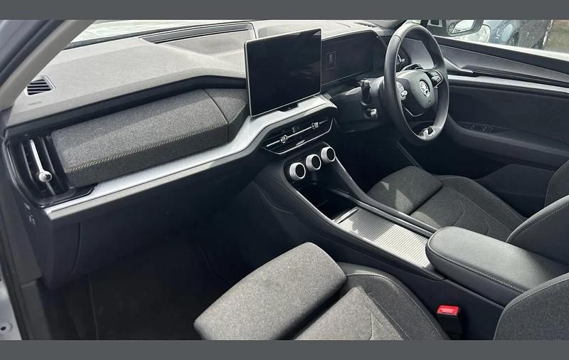 Used Skoda Kodiaq SE 150 HP (110 kW) 2025 Silver SUV
