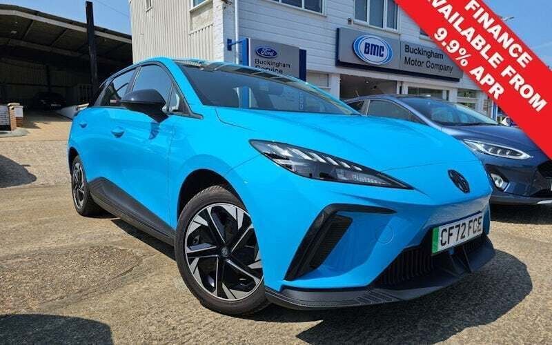Blue Used 2022 MG MG4 EV SE Hatchback | £13,495 (Fair price) - Image 1/4