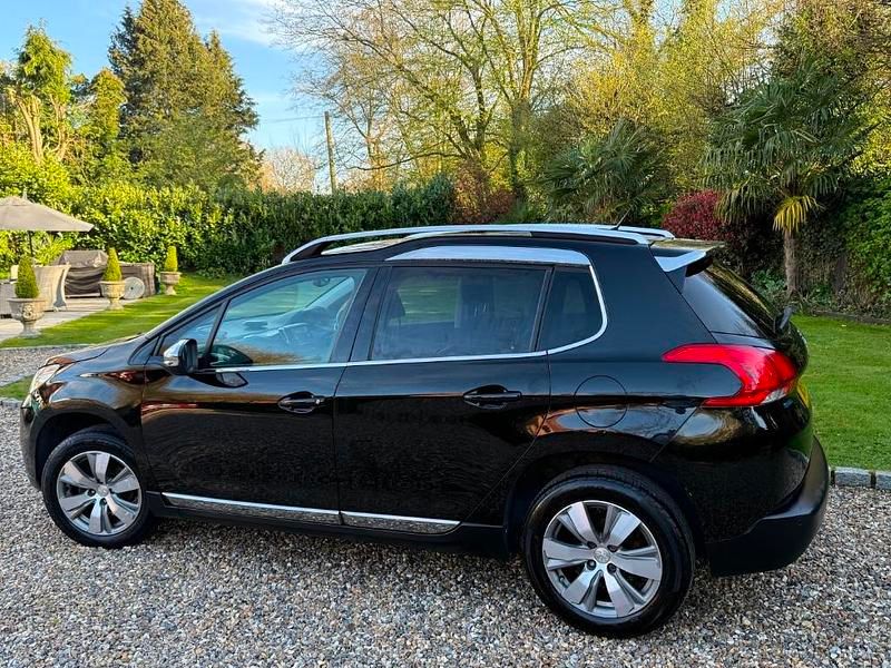 Begagnad Peugeot 2008 Allure 2016 Svart SUV