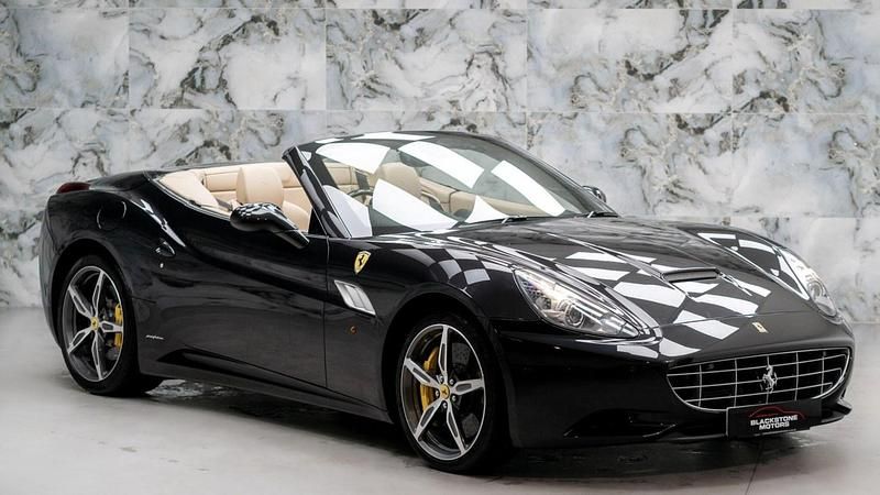 Black Used 2014 Ferrari California Cabriolet | £66,989 - Image 1/4