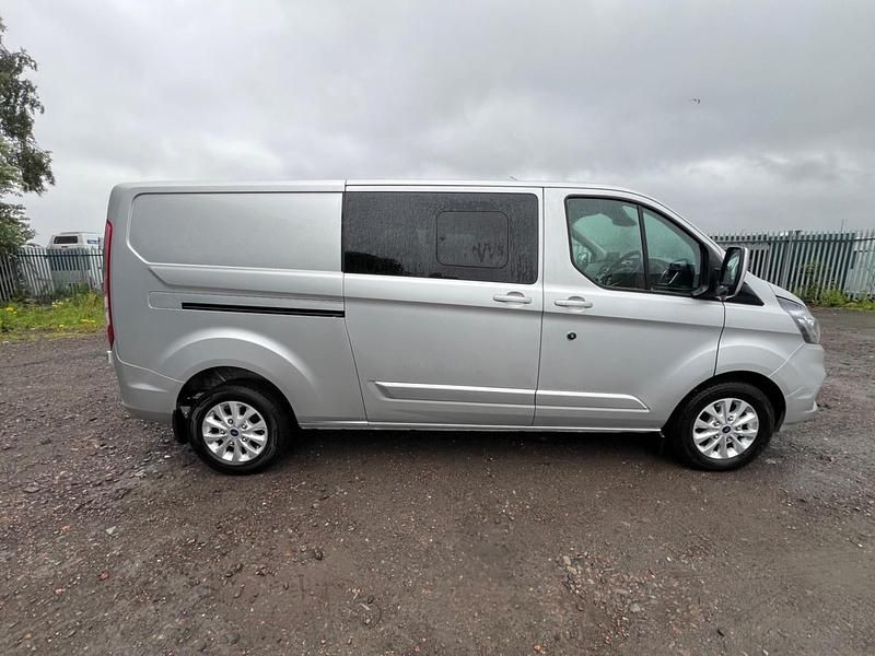 Used Ford Transit Custom Limited 130 HP (95 kW) 2021 Silver Van