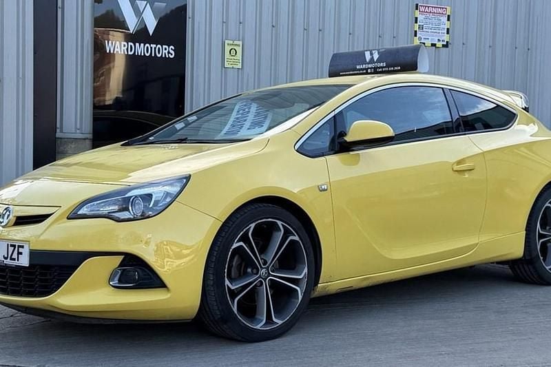 Used Vauxhall Astra GTC Edition 140 HP (102 kW) 2015 Coupe
