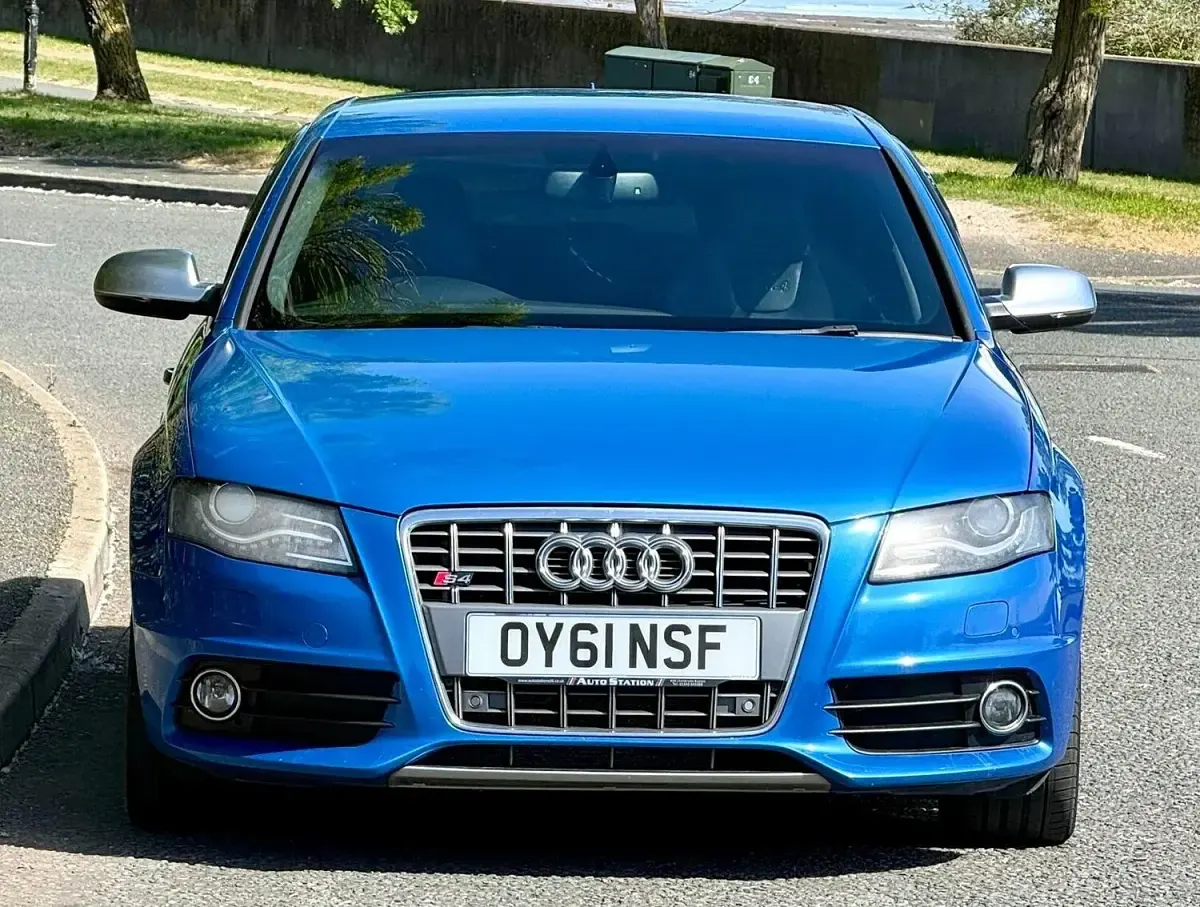 Used Audi S4 Design 333 HP (244 kW) 2011 Blue Sedan