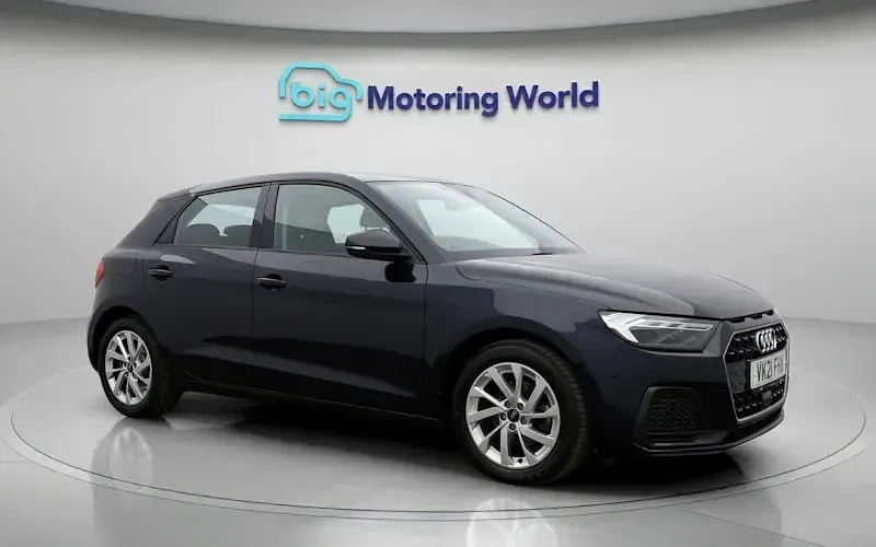Used Audi A1 Sportback Sport 110 HP (80 kW) 2021 Blue Hatchback