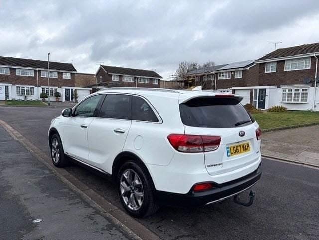Used Kia Sorento 2018 White SUV