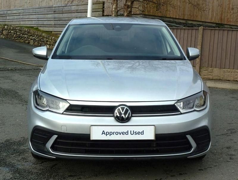 Begagnad VW Polo Match 2026 Silver Halvkombi