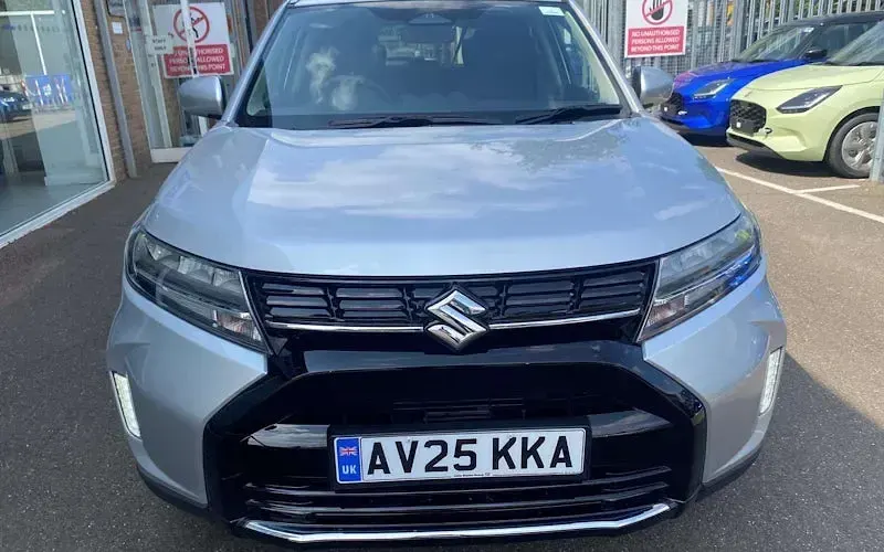 Used Suzuki Vitara 116 HP (85 kW) 2025 Silky silver SUV