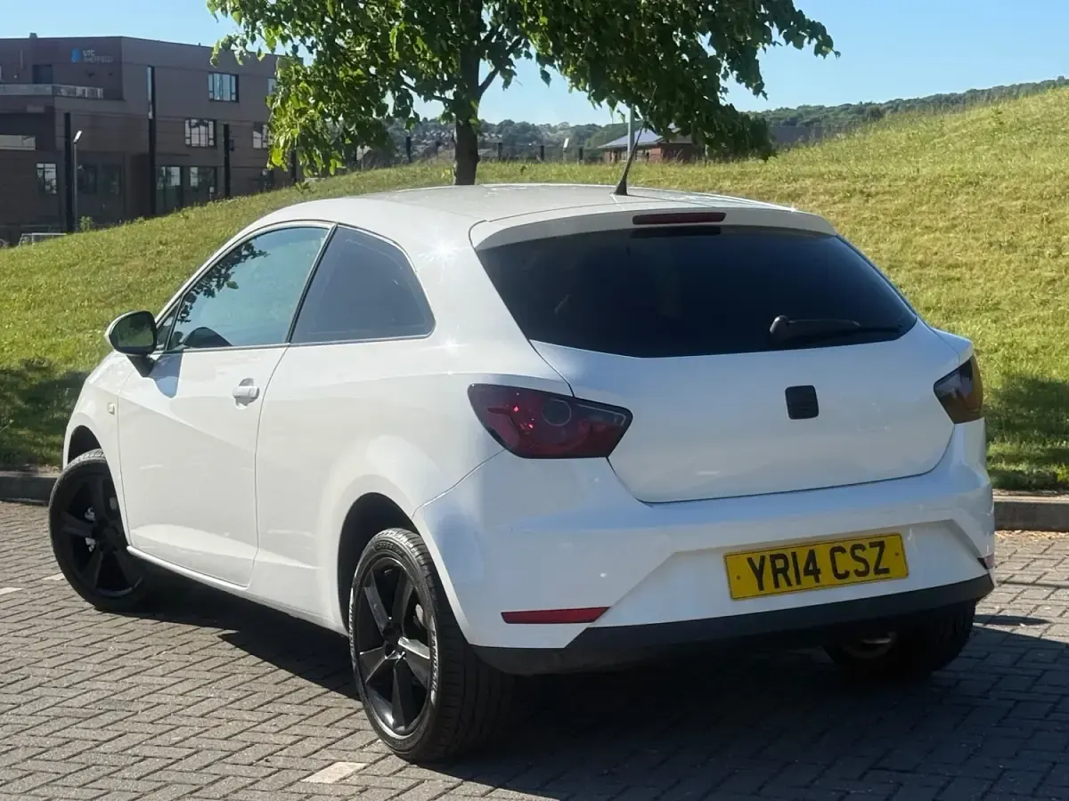 Used Seat Ibiza 2014 White Hatchback