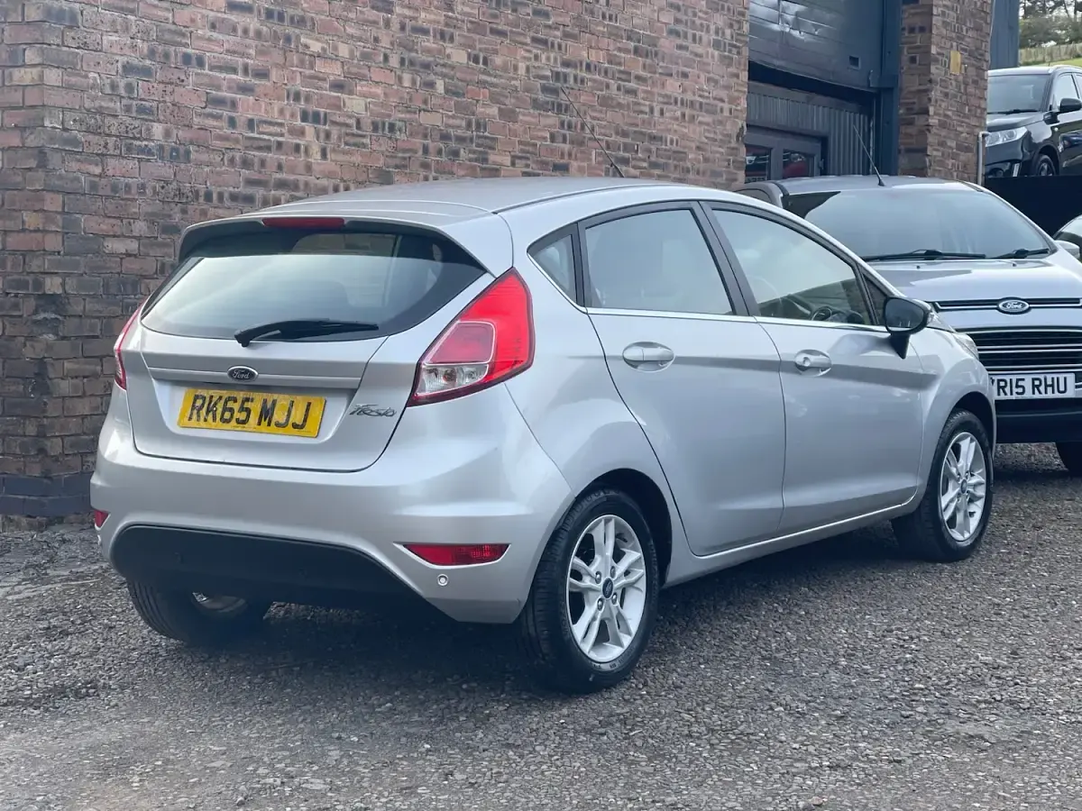Used Ford Fiesta Zetec 2015 Silver Hatchback