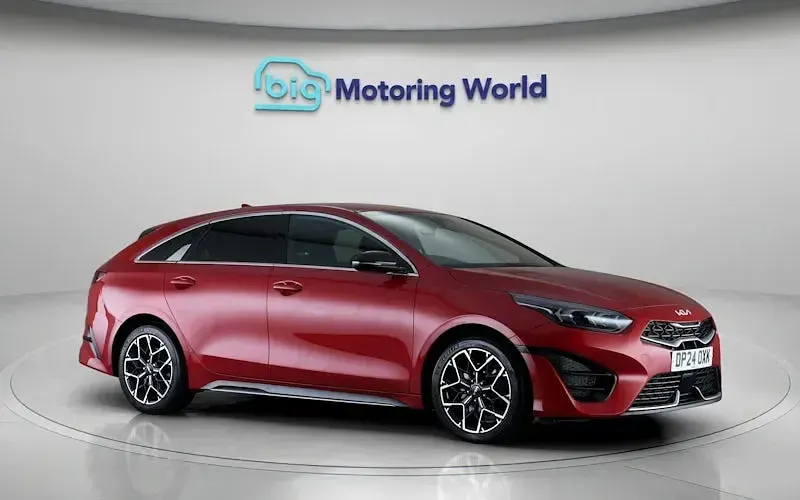 Used Kia ProCeed GT-Line 140 HP (102 kW) 2024 Red Estate