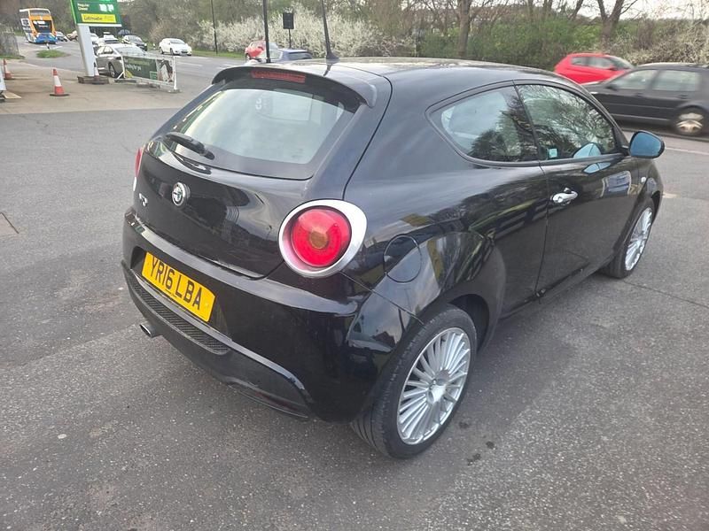 Used Alfa Romeo MiTo 105 HP (77 kW) 2016 Black Hatchback
