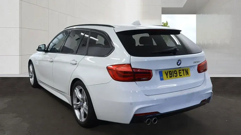 Used BMW 320 M Sport 184 HP (135 kW) 2019 White Estate