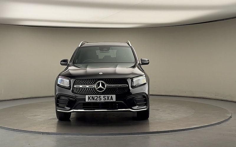 Used Mercedes GLB200 Executive 163 HP (119 kW) 2025 SUV