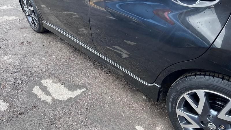 Used Nissan Note Acenta Premium 80 HP (58 kW) 2014 Black Hatchback