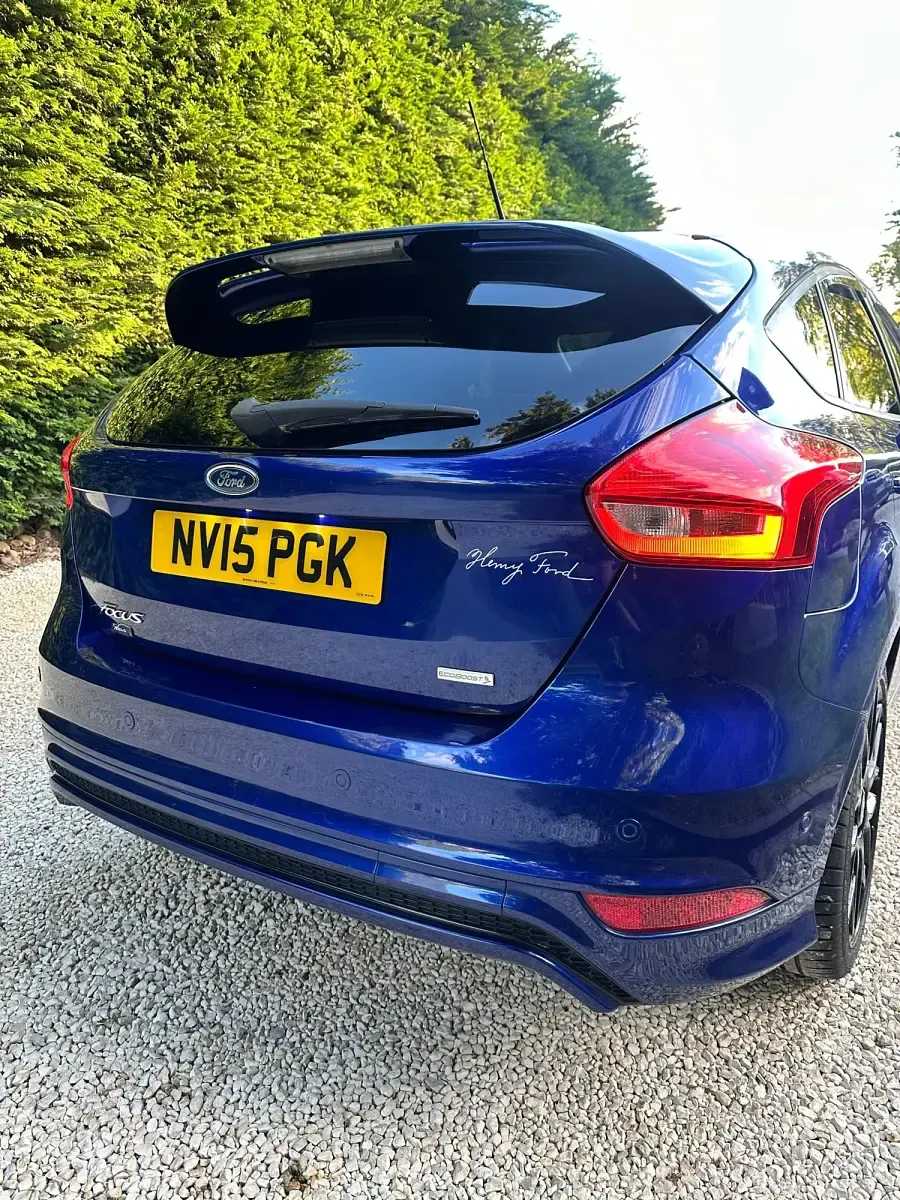 Gebraucht Ford Focus Zetec 2015 Blau Kleinwagen
