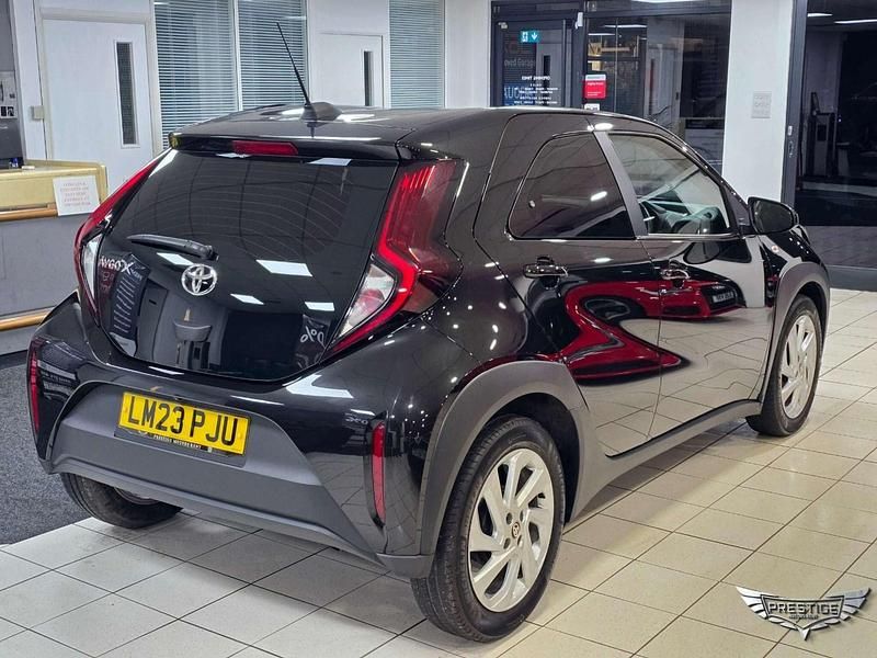 Used Toyota Aygo X PURE 2023 Black SUV