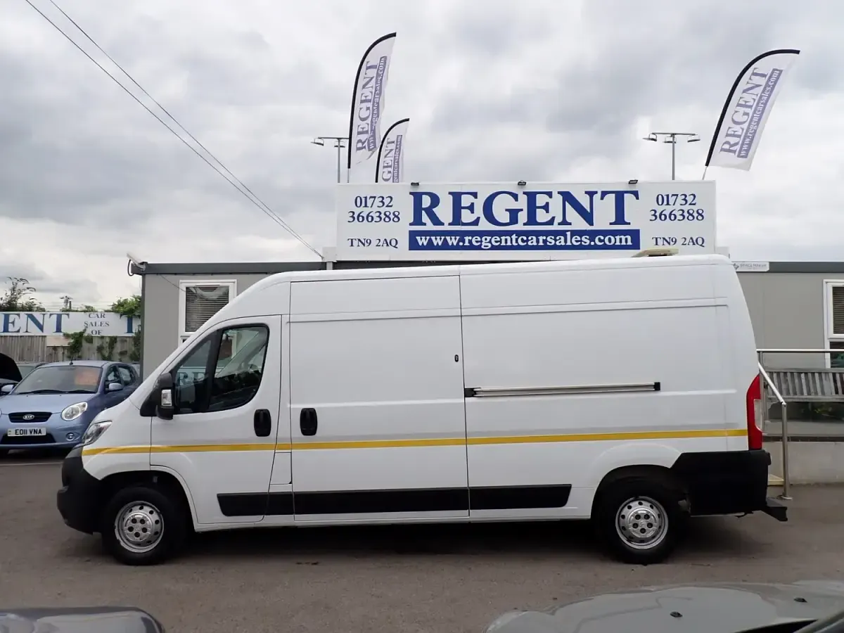 Używany Citroën Relay 140 KM (102 kW) 2022 Biały Van