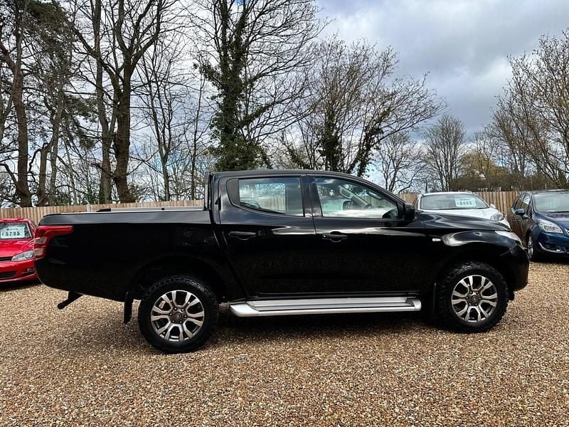 Used Fiat Fullback 150 HP (110 kW) 2018 Black Pickup