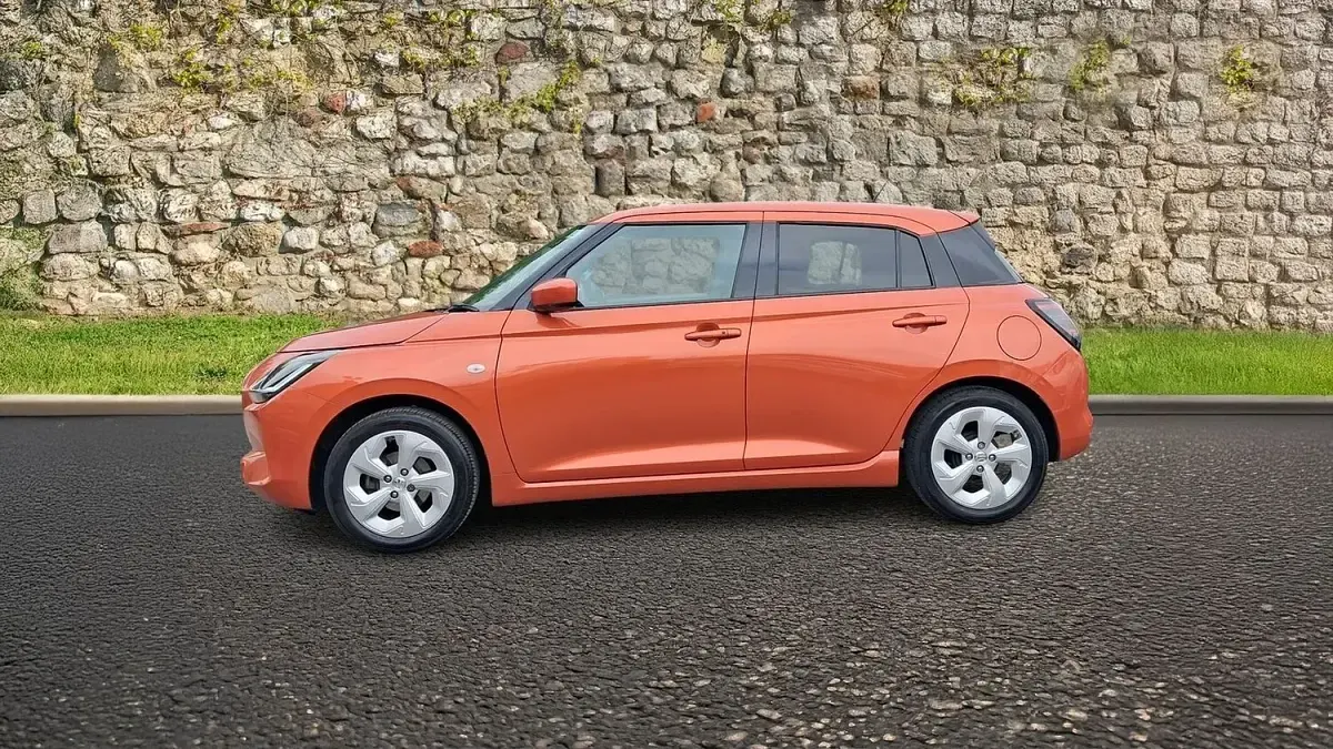 Used Suzuki Swift 82 HP (60 kW) 2024 Orange Hatchback