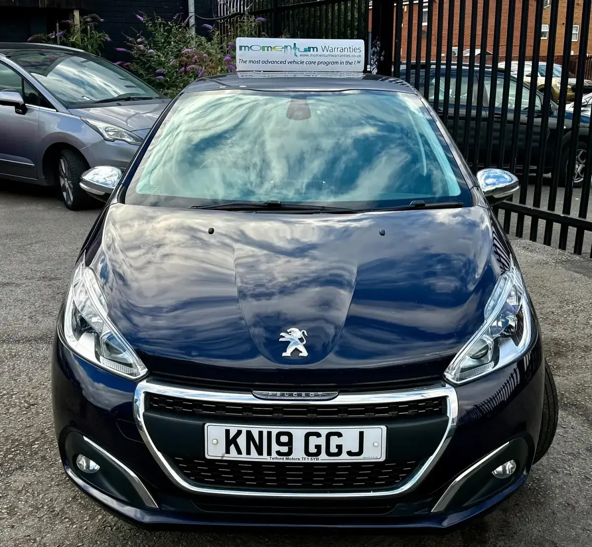 Used Peugeot 208 Signature Sky 2019 Blue Hatchback