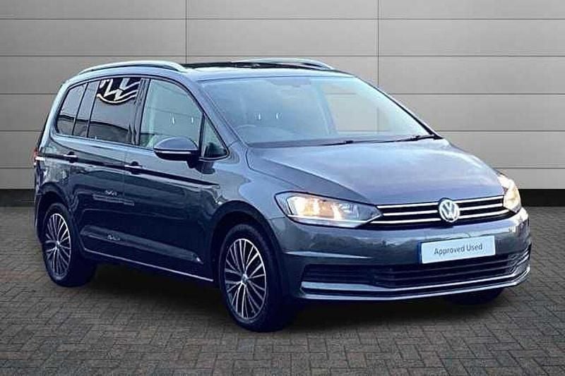 Indium grey Used 2017 VW Touran Family MPV | £15,850 (Fair price) - Image 1/4