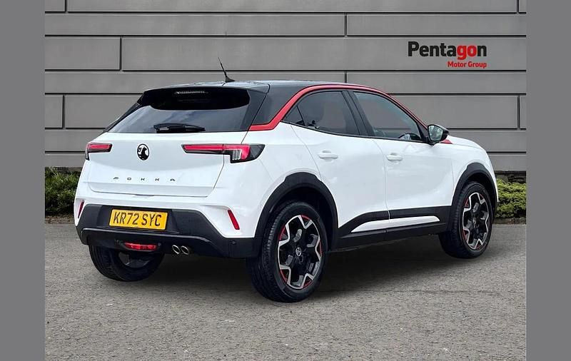 Used Vauxhall Mokka GS Line 130 HP (95 kW) 2022 White SUV